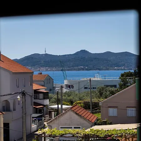 Apartman Anabella I *