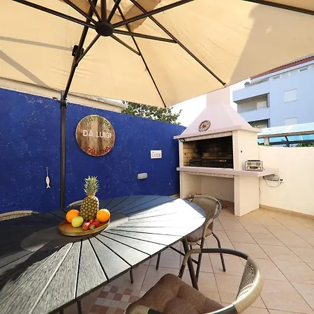 Apartman Anabella I *